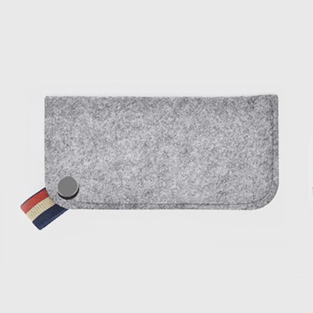 Pochette à lunettes gris clair